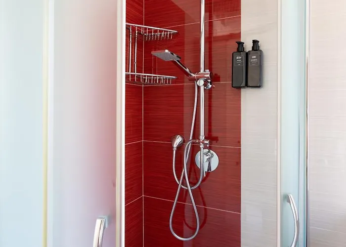 Imperium Deluxe - 300mt To Metro B, 3 Bedrooms, Panoramic View, A-c * Rom